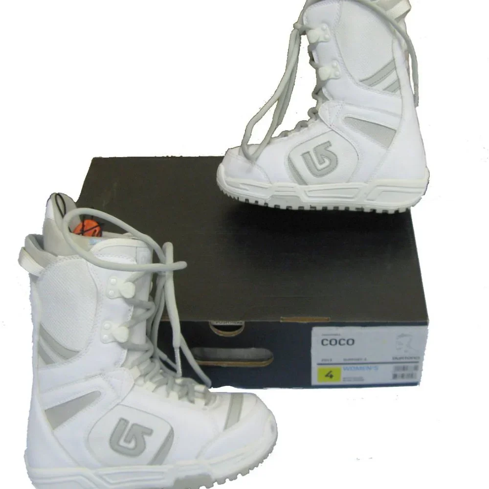NEW! Burton Coco Womens Snowboard Boots!  Size 4  Euro 34  White & Gray